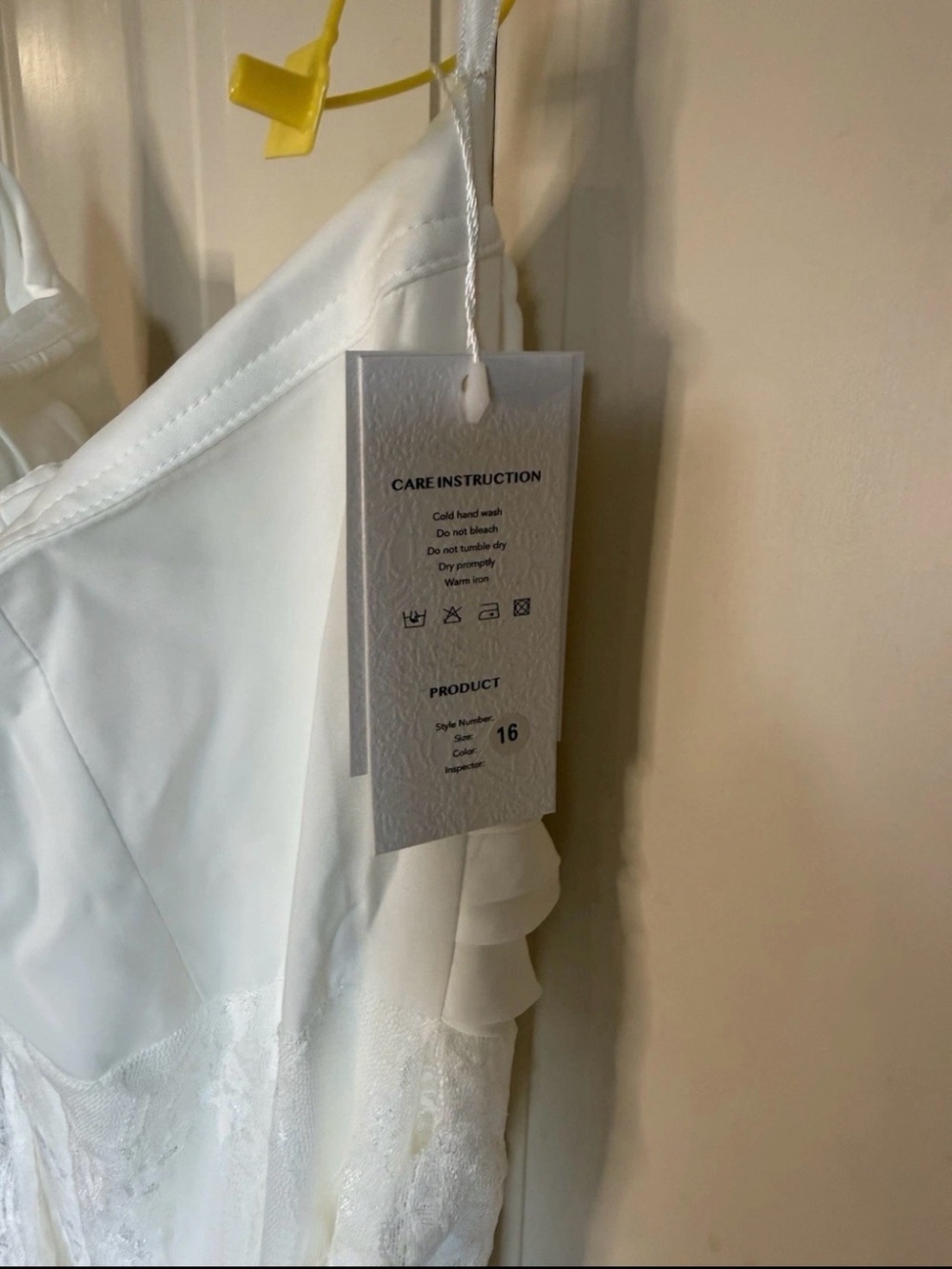 NEW June Bridals cream lace wedding dress, Size 16 — #Boho, #Vintage - Picture 9 of 9